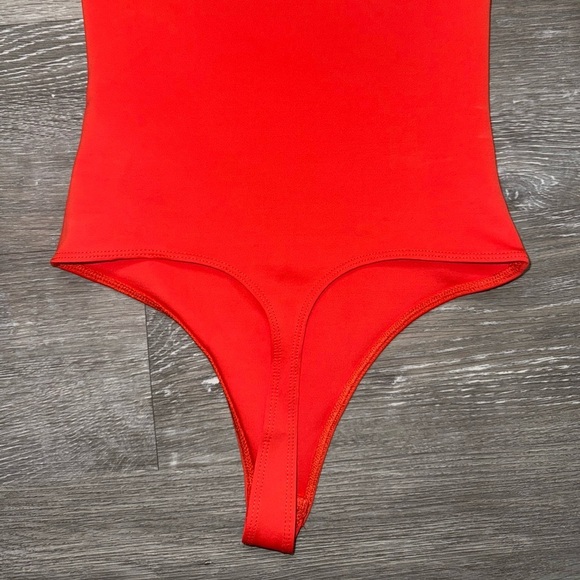 Good American Scuba Modern Tank Bodysuit, Roma size XS - Picture 9 of 12